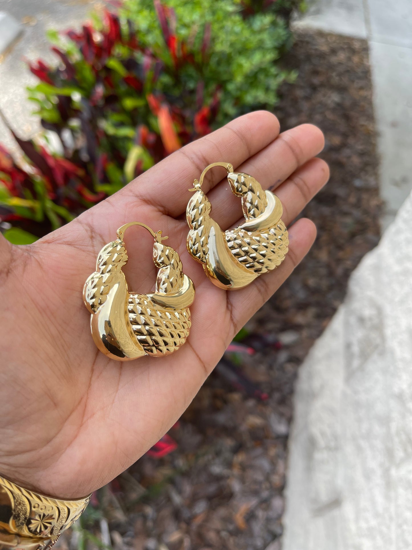Earrings …. K