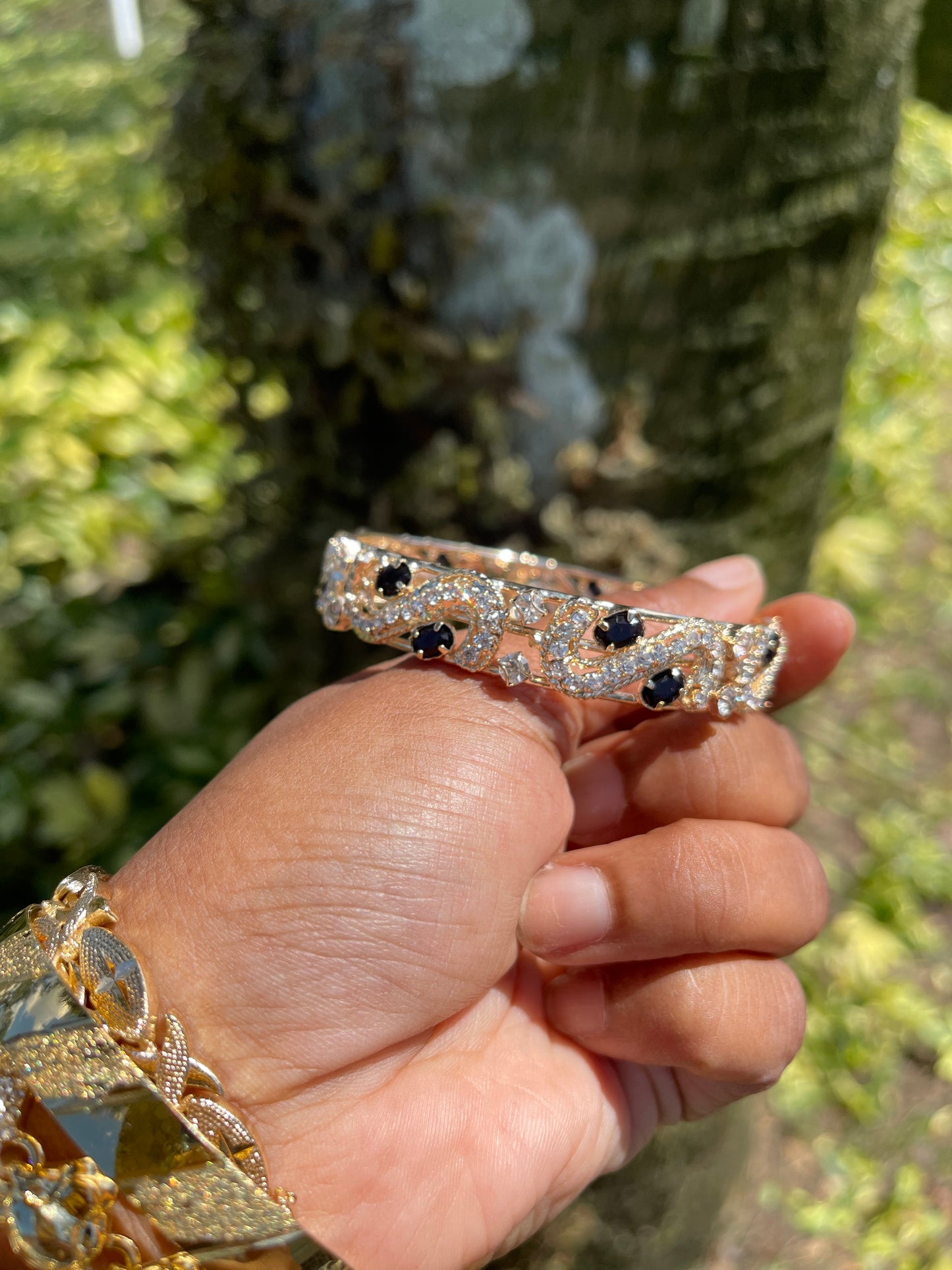 Take the whole box 🎁 15 Bling Bangles… Wholesale