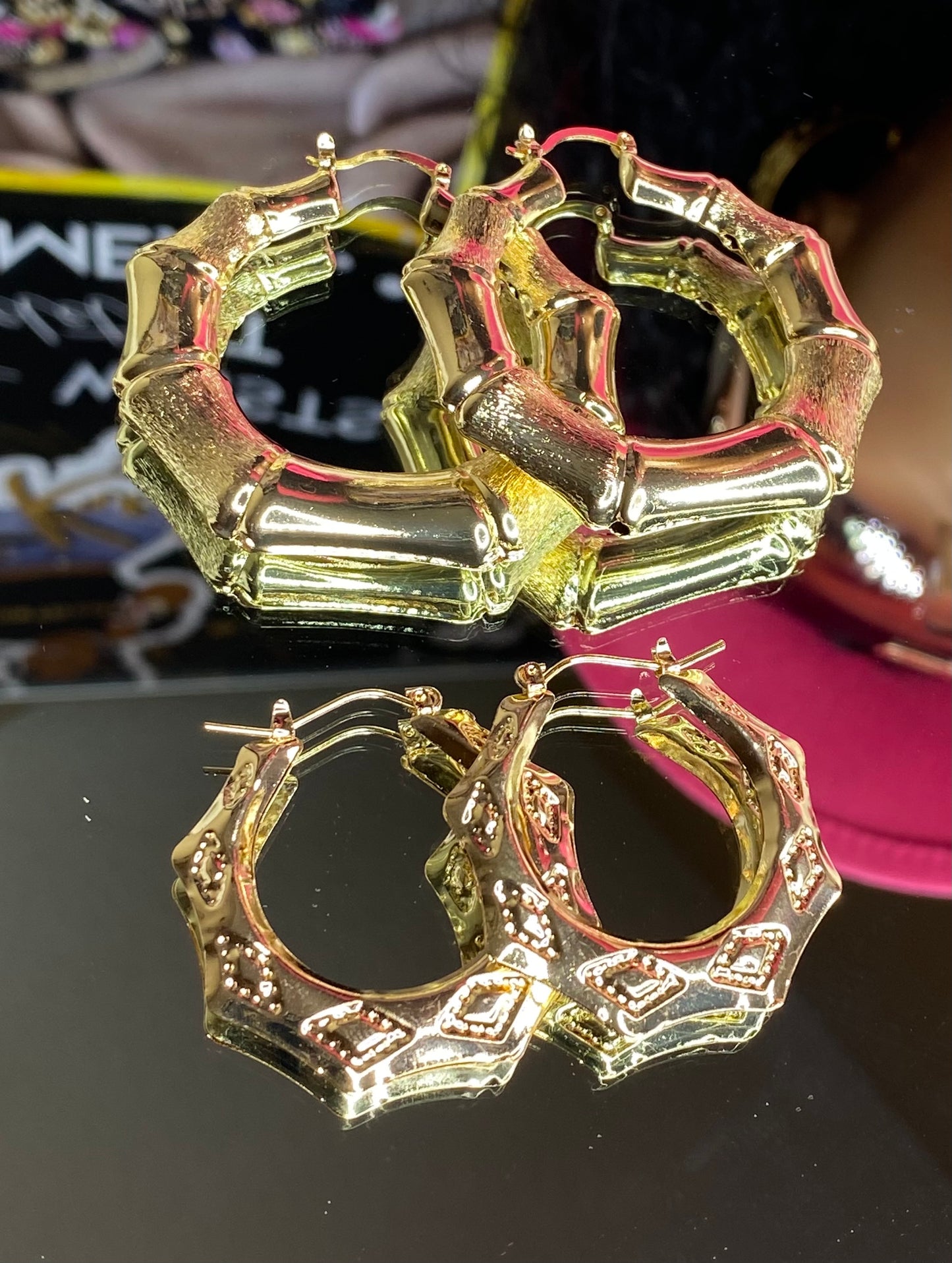 Earrings 2 pair… B