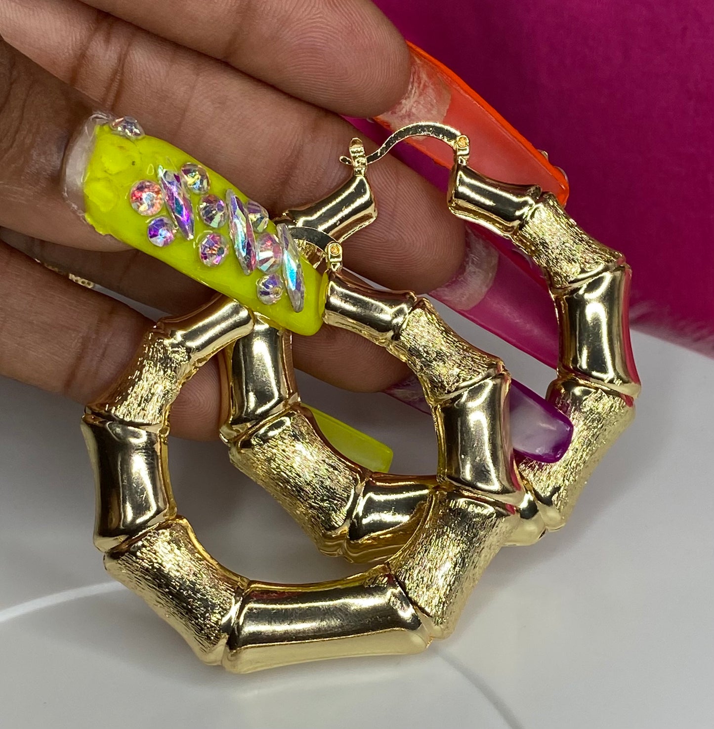 Earrings 2 pair… B