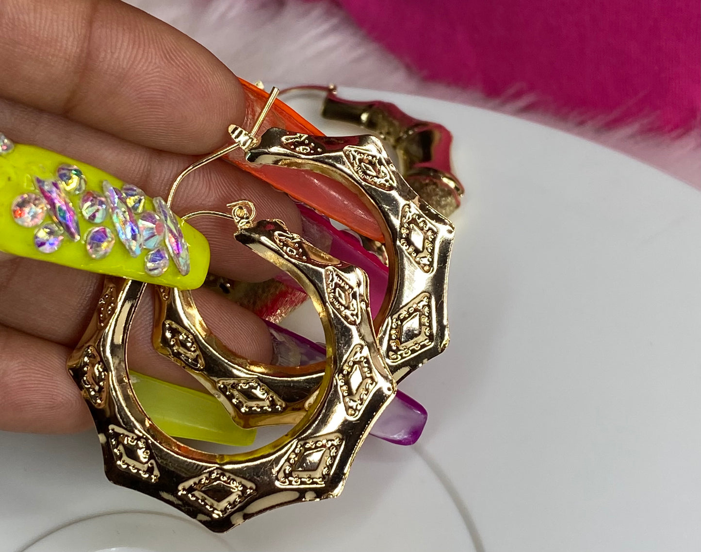 Earrings 2 pair… B